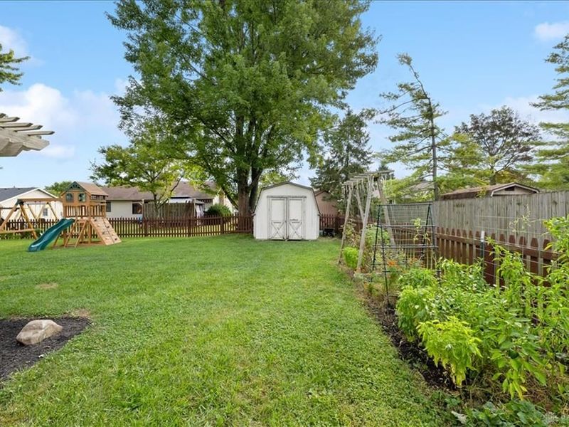 630 Wisteria Drive, Troy, OH 45373 Photo 48