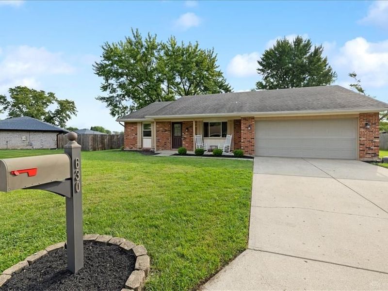 630 Wisteria Drive, Troy, OH 45373 Photo 6