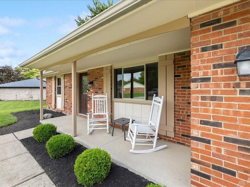 630 Wisteria Drive, Troy, OH 45373 Photo 9