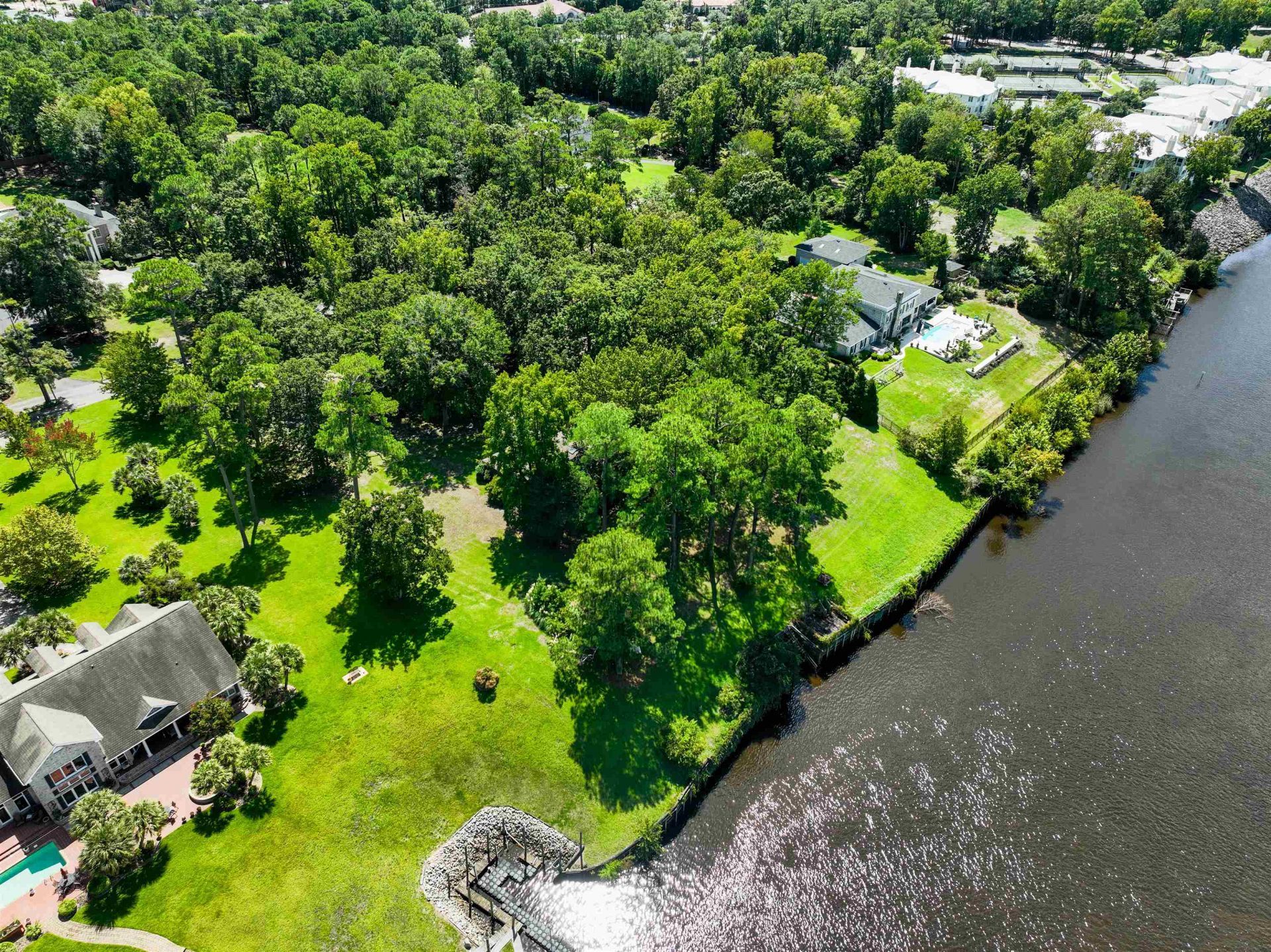 1749 Cliffwood Dr.  Photo 6