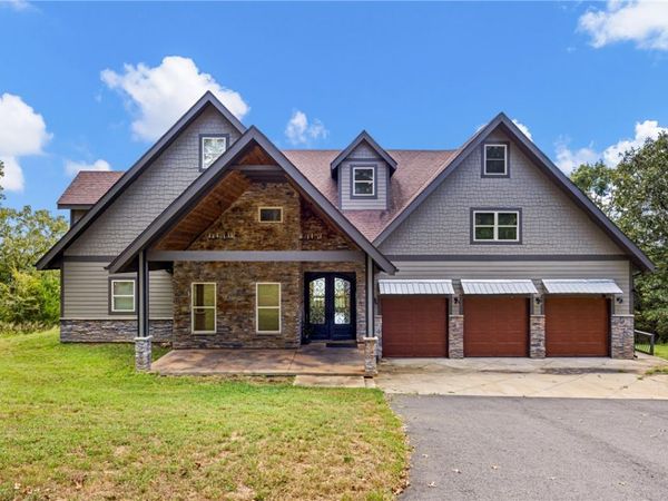 1053 Tucker Mountain Road, Dover, AR 72837