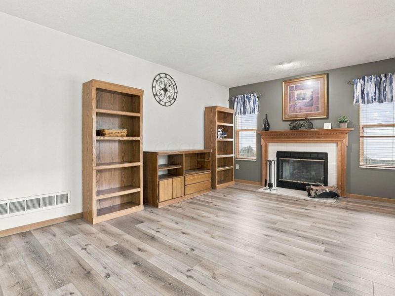 7829 Astra Circle, Unit L 40, Reynoldsburg, OH 43068 Photo 11