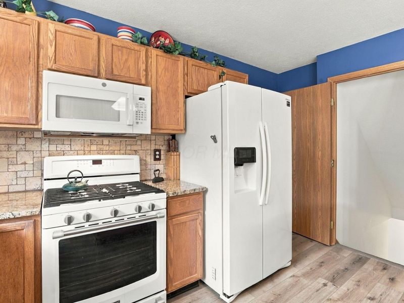 7829 Astra Circle, Unit L 40, Reynoldsburg, OH 43068 Photo 23