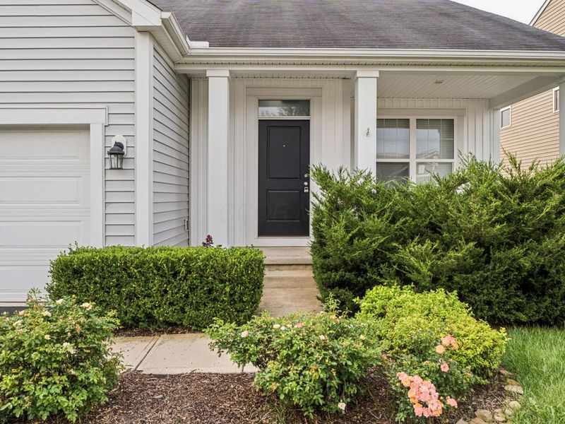 5989 Kilbeggan Street, Galloway, OH 43119 Photo 2