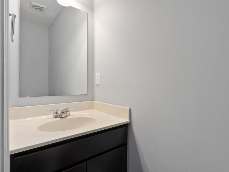 5989 Kilbeggan Street, Galloway, OH 43119 Photo 23