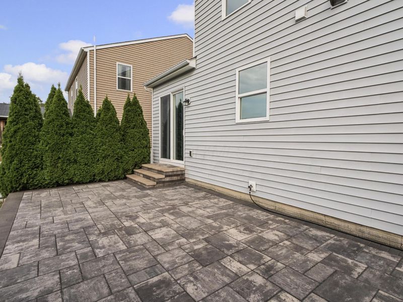 5989 Kilbeggan Street, Galloway, OH 43119 Photo 4