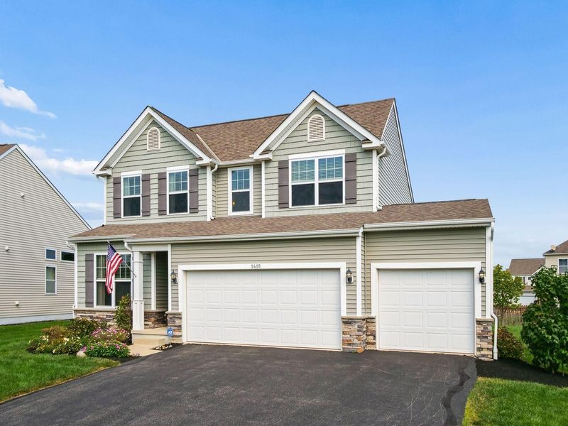1418 Park Meadow Drive , Marysville, OH 43040 Photo 2