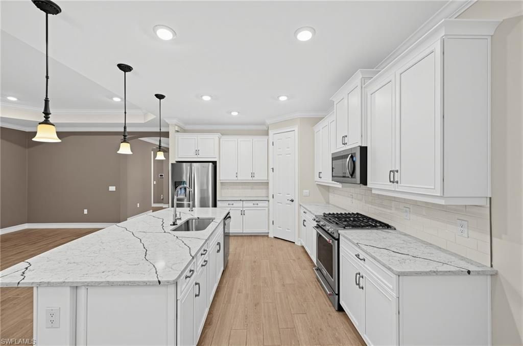 18456 Royal Hammock Blvd, Naples, FL 34114 Photo