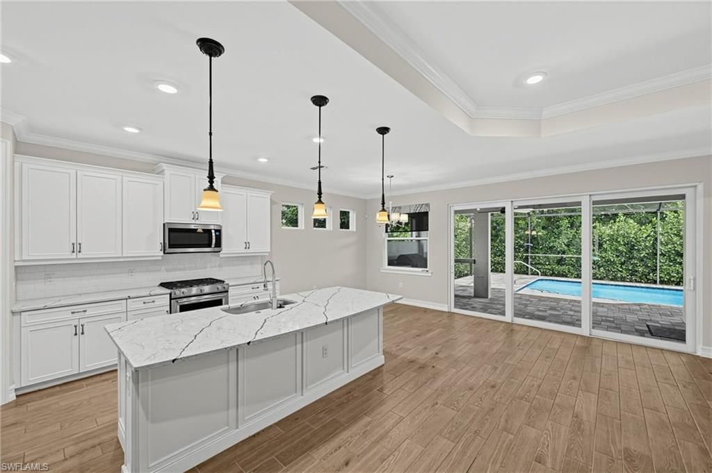 18456 Royal Hammock Blvd, Naples, FL 34114 Photo
