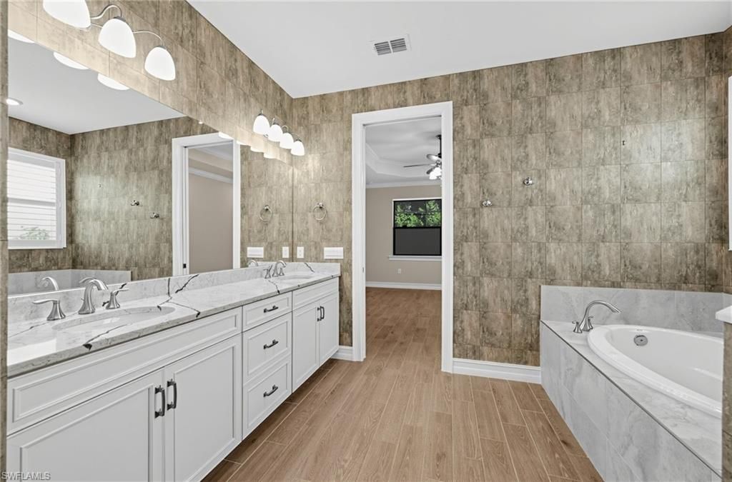 18456 Royal Hammock Blvd, Naples, FL 34114 Photo
