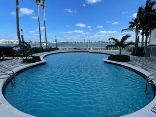 7501 E Treasure Dr , Unit 9R, North Bay Village, FL 33141