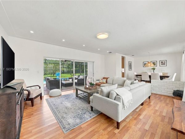 7420 SW 130th St , Pinecrest, FL 33156