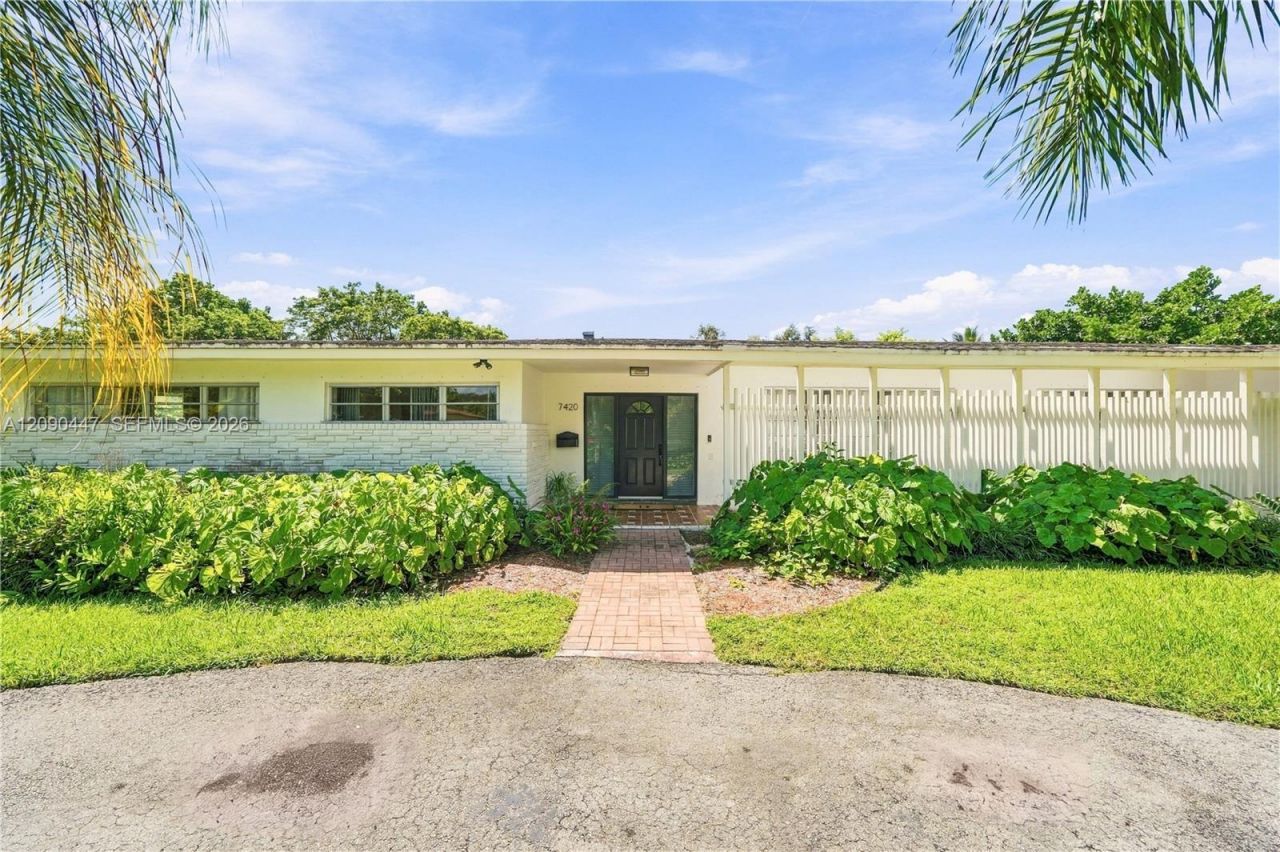 7420 SW 130th St , Pinecrest, FL 33156 Photo