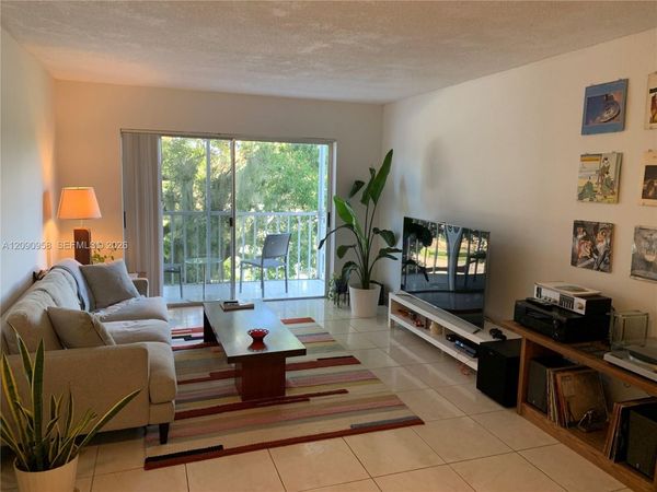 12290 NE 11th Ct , Unit 202, North Miami, FL 33161