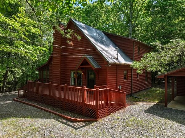 105 Blackberry Falls Court, Ellijay, GA 30536