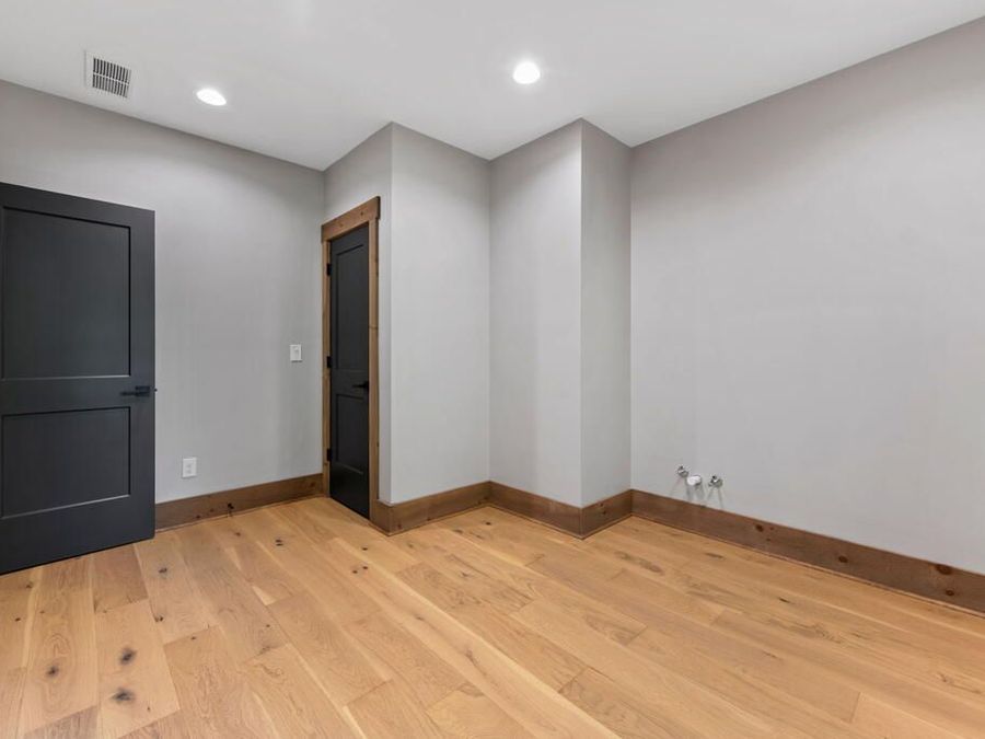 Property Image 80