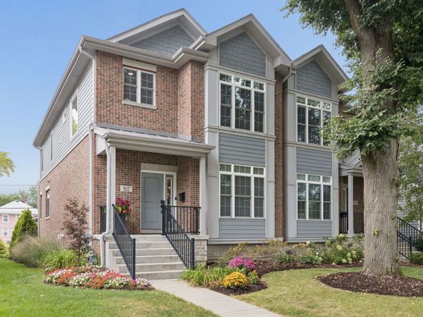 817 N Center Street , Naperville, IL 60563