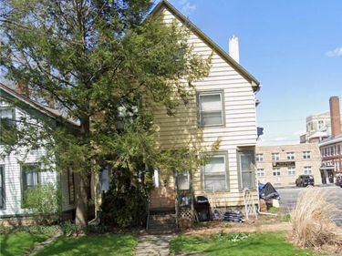 327 4th Street, Elyria, OH 44035