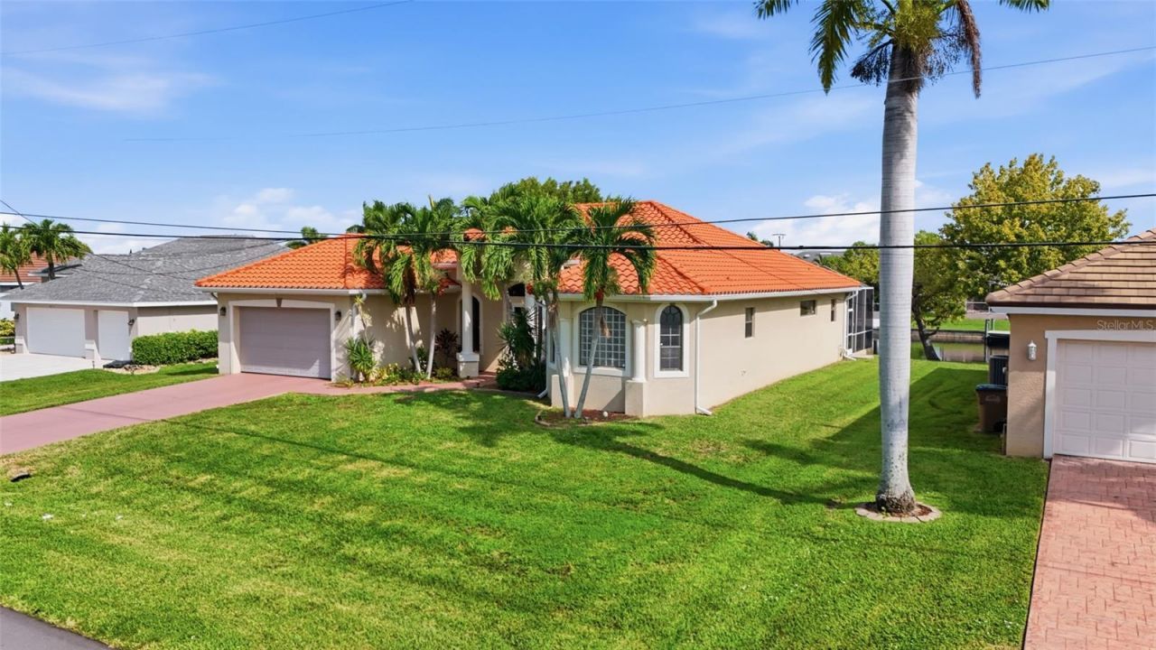 1819 SW 47th Street , Cape Coral, FL 33914 Photo