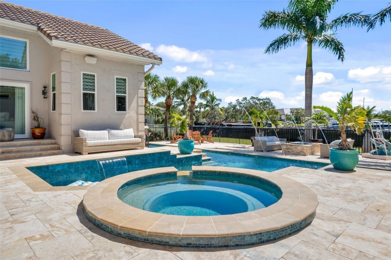 6320 Pasadena Point Boulevard, Gulfport, FL 33707 Photo