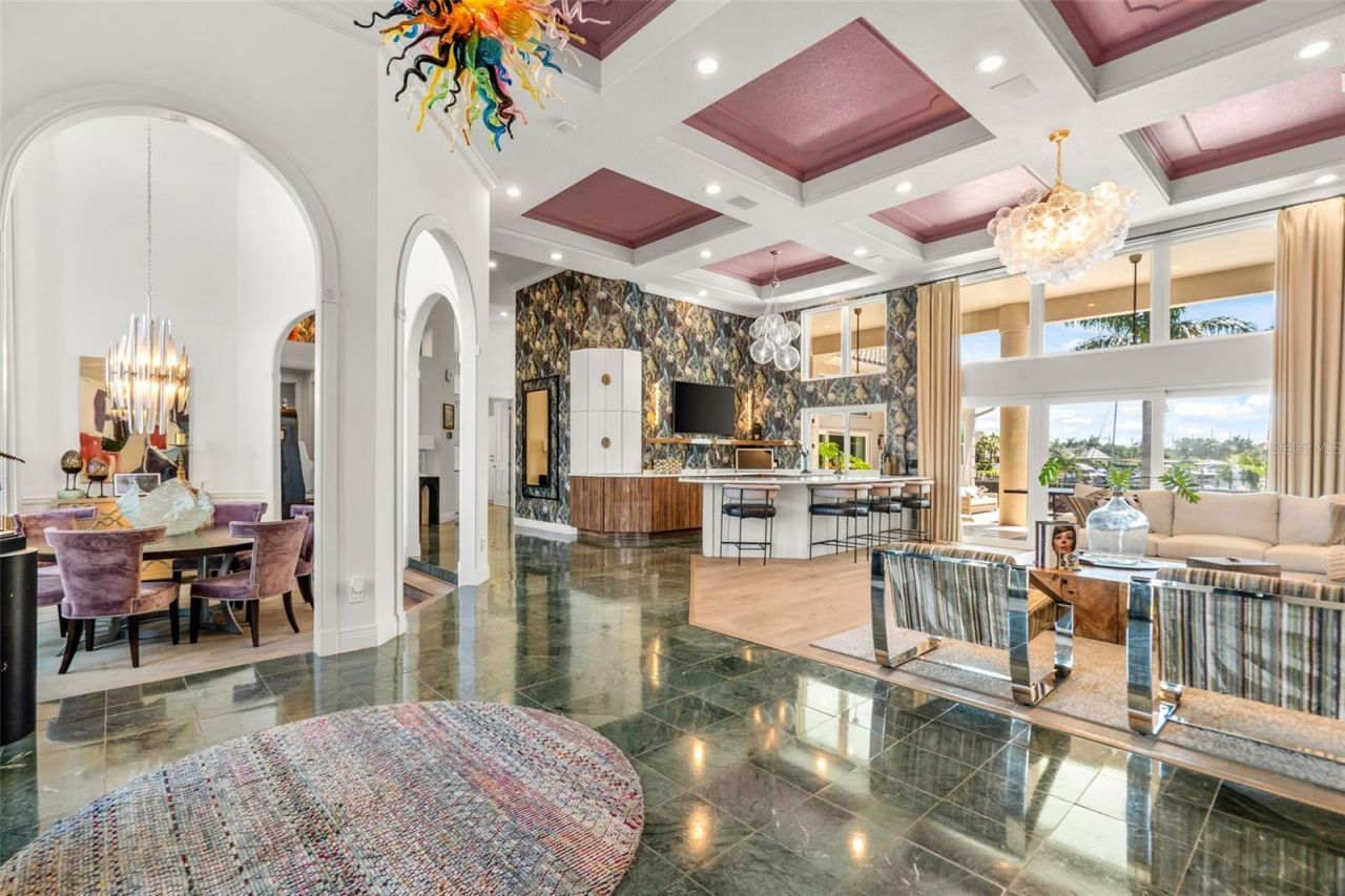 6320 Pasadena Point Boulevard, Gulfport, FL 33707 Photo