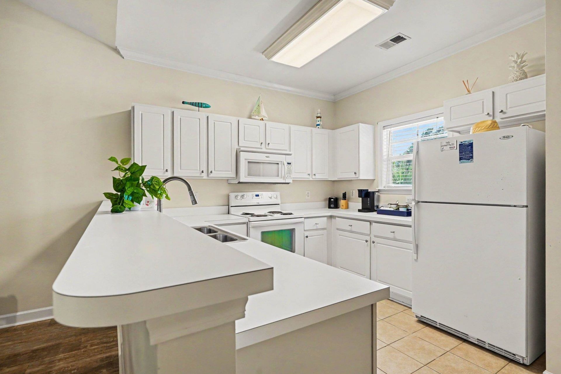 6253 Catalina Dr.  Photo 12