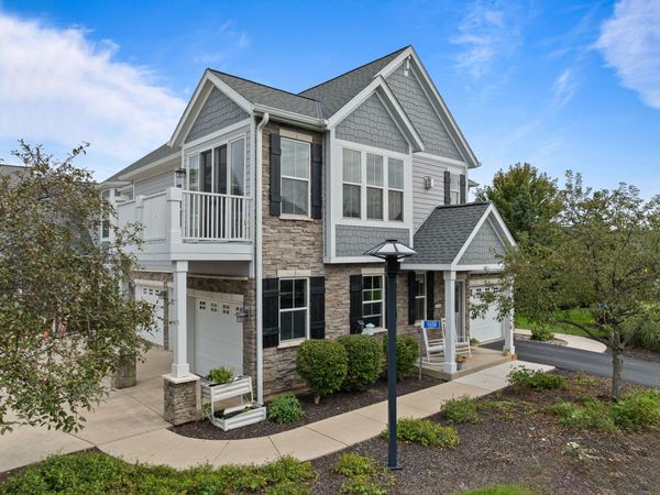 1030 Crane Ct, Unit 40-16, Geneva, WI 53147