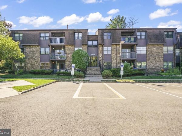 1712 COUNTRY MILL DRIVE, EAST WINDSOR, NJ 08512