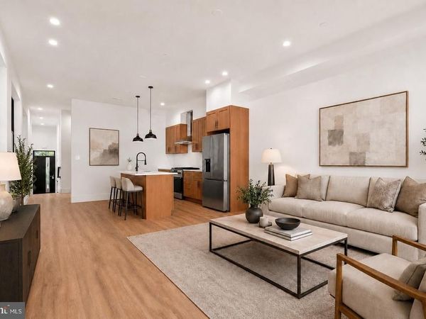 330 CARSON STREET, PHILADELPHIA, PA 19128