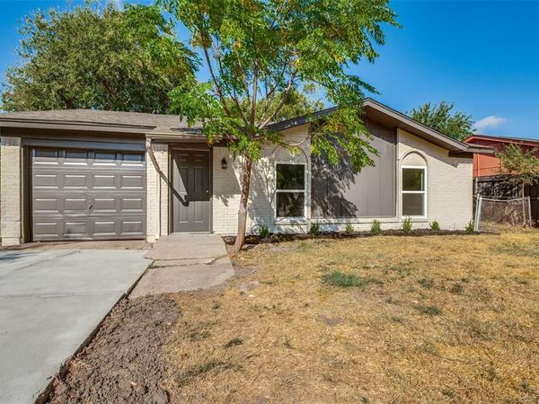 1617 Avenue A, Grand Prairie, TX 75051