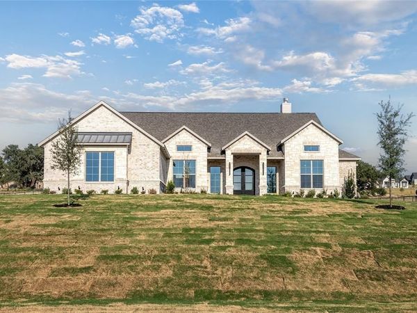 708 Burr Oak Lane , Weatherford, TX 76085