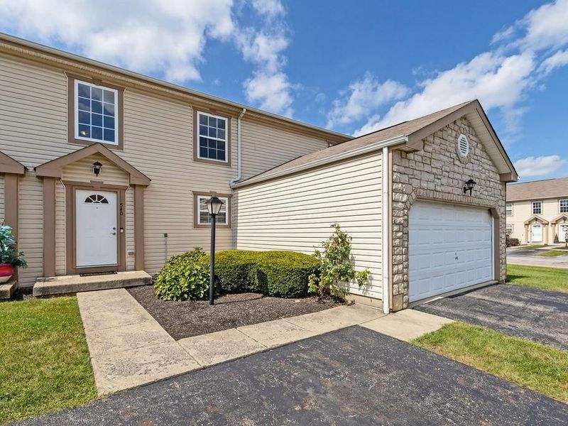540 Faith Ann Drive, Pataskala, OH 43062 Photo 1