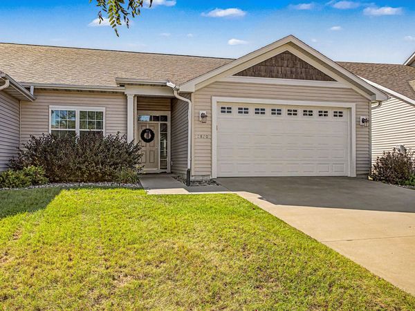 2820 Roxboro Drive, Ames, IA 50010