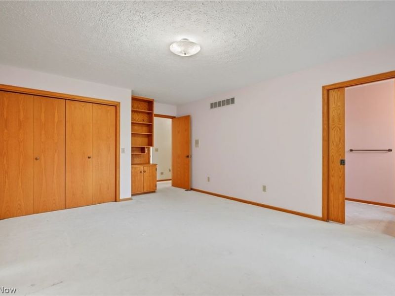 101 Golf Drive, Cortland, OH 44410 Photo 19
