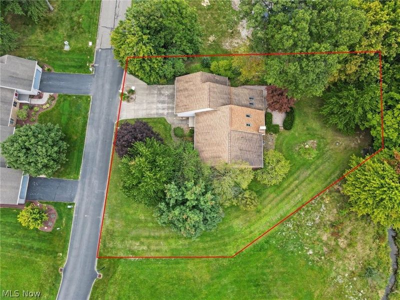 101 Golf Drive, Cortland, OH 44410 Photo 2