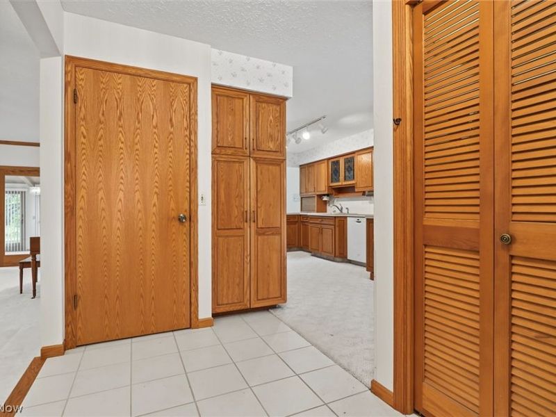 101 Golf Drive, Cortland, OH 44410 Photo 20