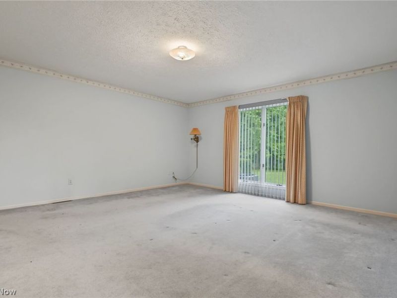 101 Golf Drive, Cortland, OH 44410 Photo 32