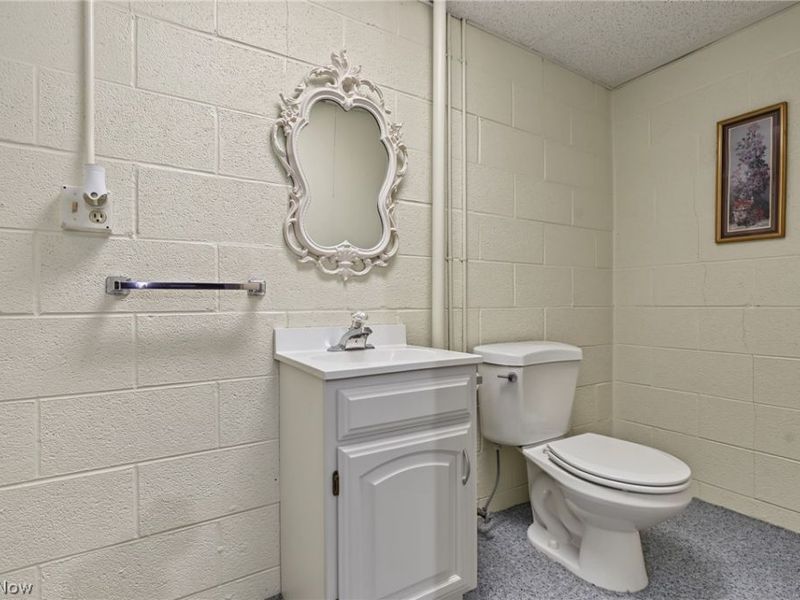 101 Golf Drive, Cortland, OH 44410 Photo 38