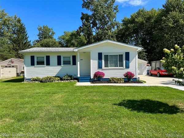 2391 Cheryl Ann Drive , Burton, Mi 48519