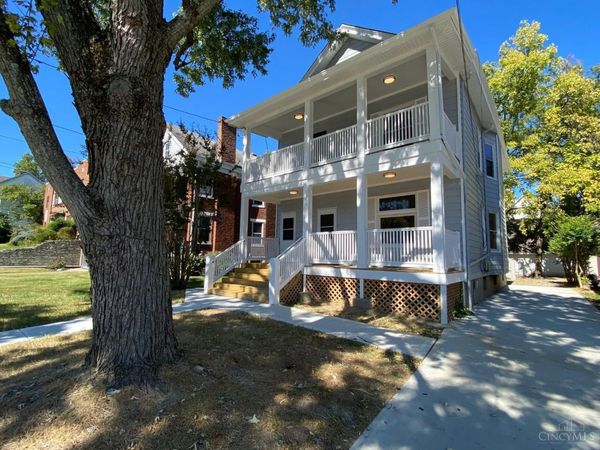 2806 Observatory Avenue, Cincinnati, OH 45208