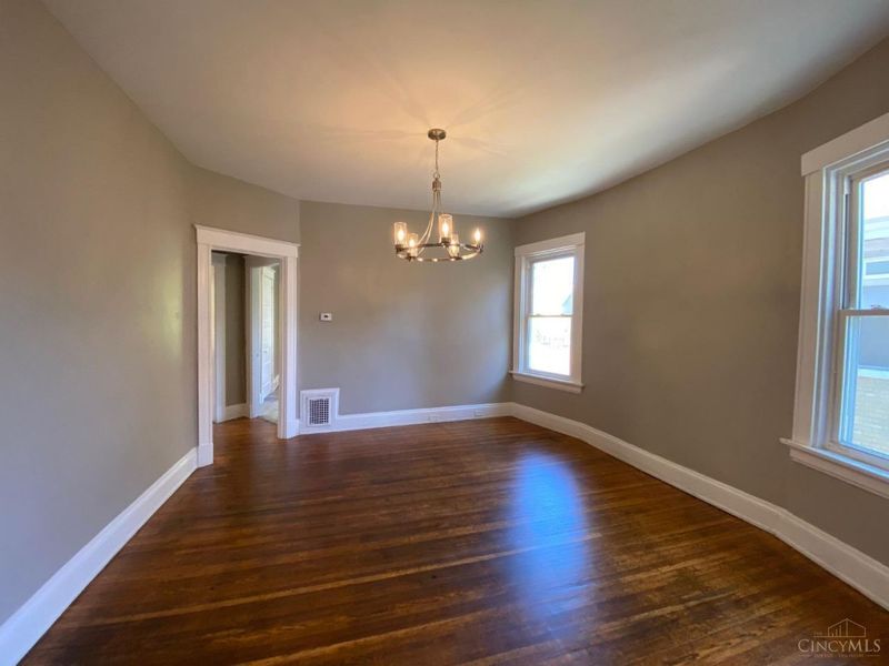 2806 Observatory Avenue, Cincinnati, OH 45208 Photo 12