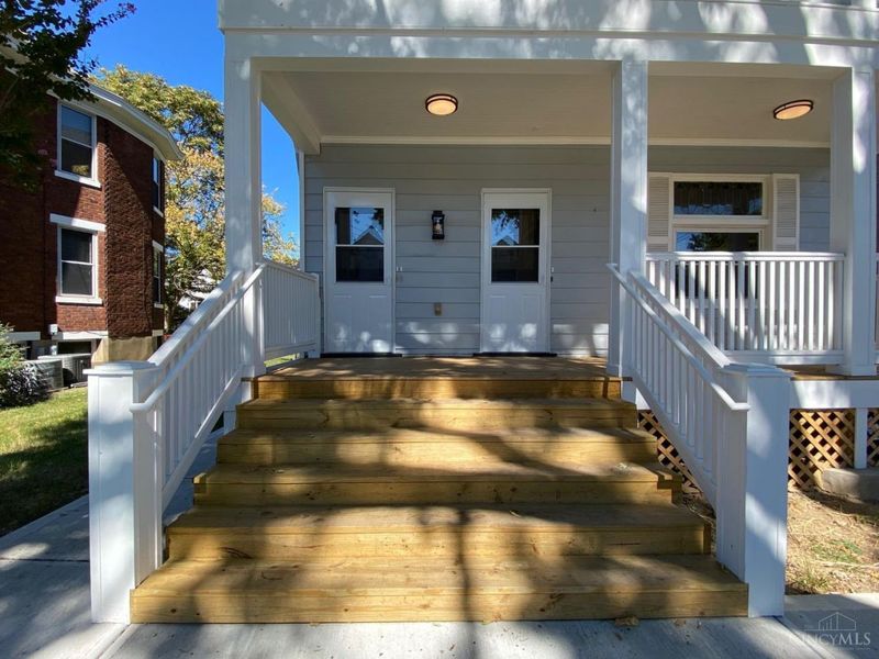 2806 Observatory Avenue, Cincinnati, OH 45208 Photo 2