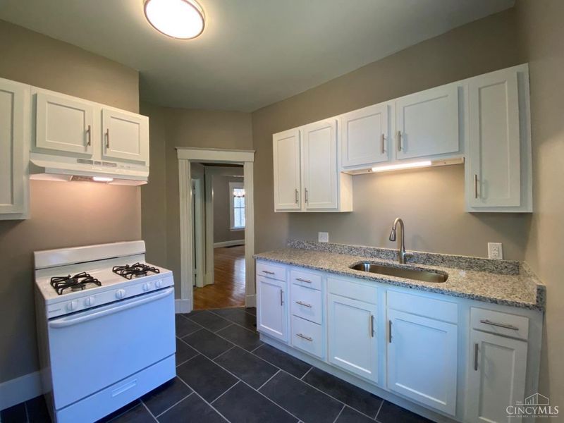 2806 Observatory Avenue, Cincinnati, OH 45208 Photo 54