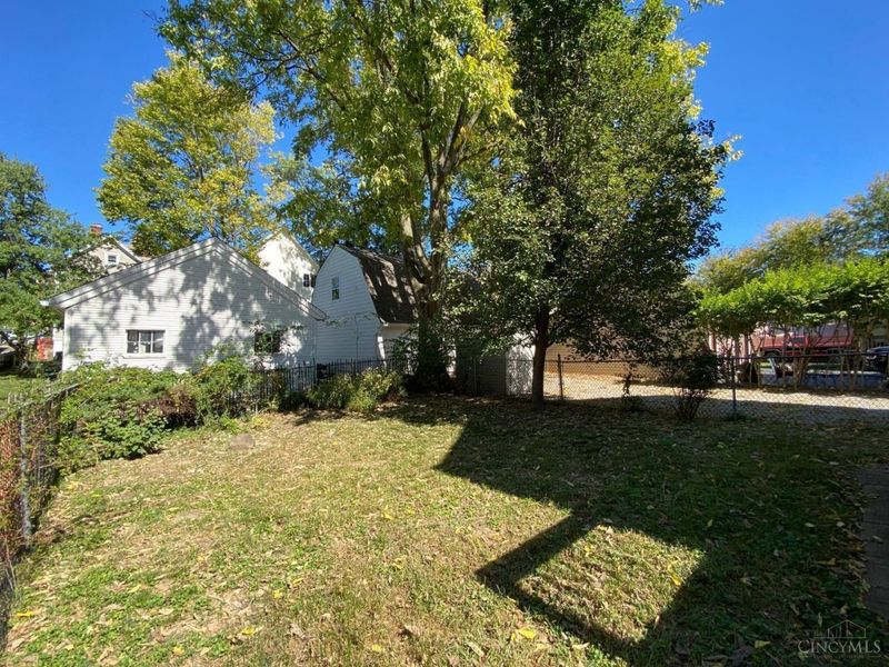 2806 Observatory Avenue, Cincinnati, OH 45208 Photo 76