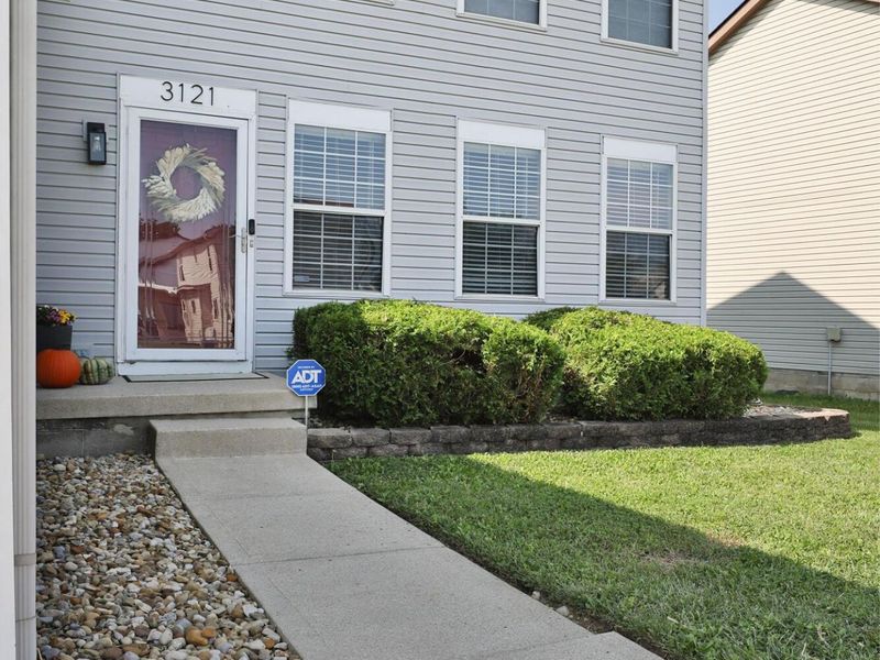 3121 Fox Chaple Drive, Columbus, OH 43232 Photo 2