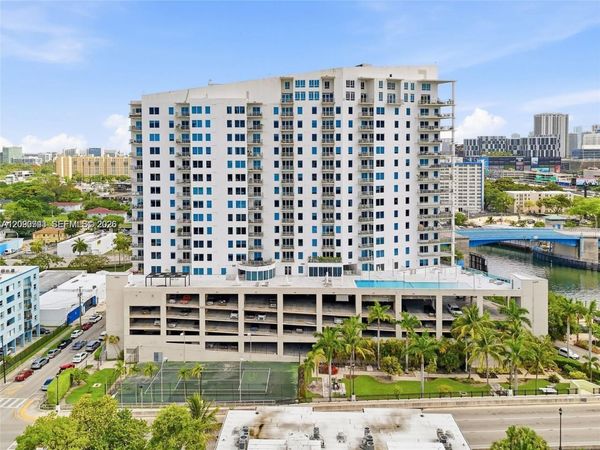 10 SW South River Dr , Unit 1703, Miami, FL 33130
