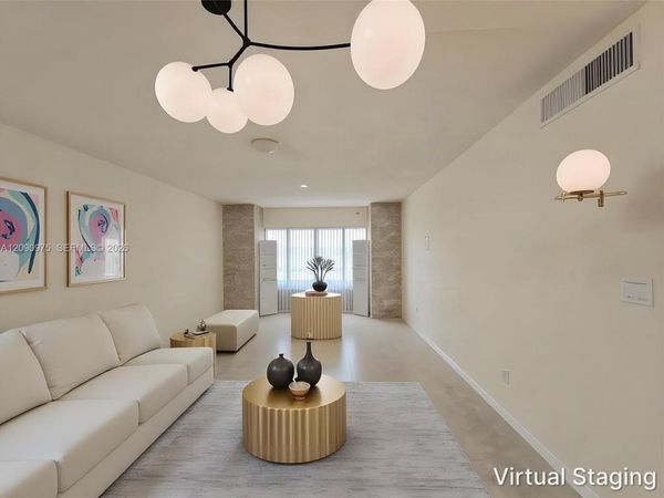 2151 NE 68th St, Unit 209, Fort Lauderdale, FL 33308