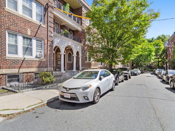 10 Melvin Ave, Unit 9, Boston, MA 02135