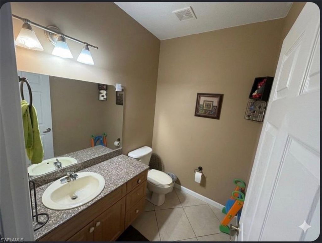 7668 S Stonecreek Cir, Davie, FL 33024 Photo