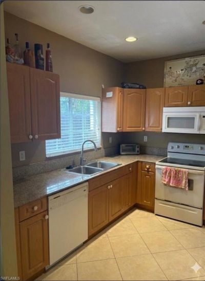 7668 S Stonecreek Cir, Davie, FL 33024 Photo